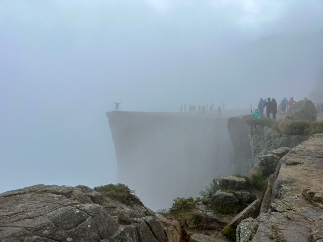 http://www.itonaika.com/column/images/Preikestolen005.jpg