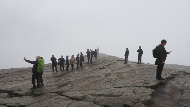 http://www.itonaika.com/column/images/Preikestolen024.jpg